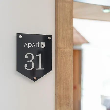 Apart33 Top 1-31 Split-level Apartment *